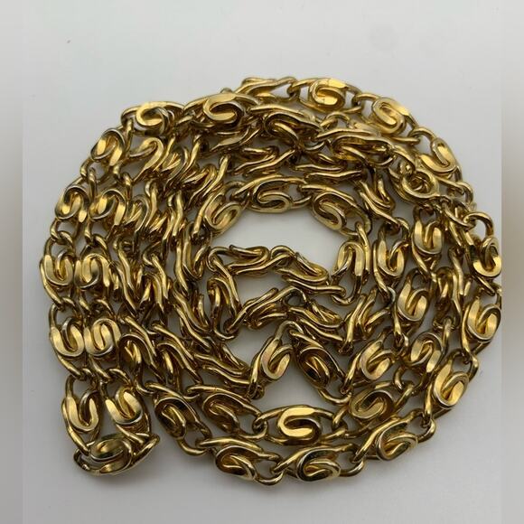 Gold Plated Chain Greek-key Pattern Necklace - Picture 8 of 10